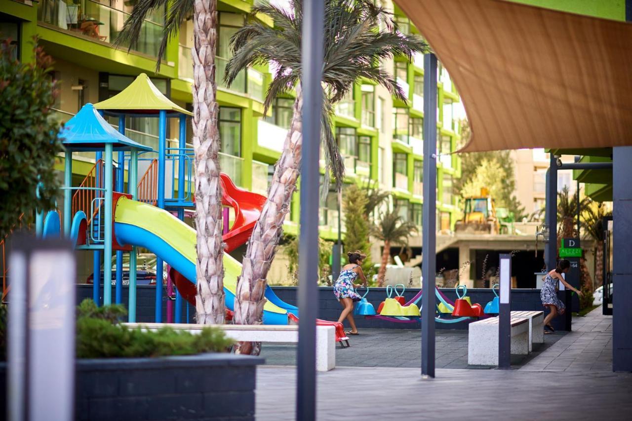 Cristalex Aparthotel & Spa Mamaia Nord Năvodari Extérieur photo